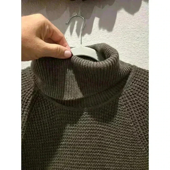 RD Style Women's Green Knit Turtleneck Pullover Sweater Size S Petites - Picture 4 of 9